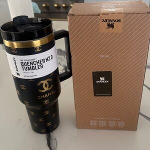New Stanley Black and Gold Quencher Tumbler